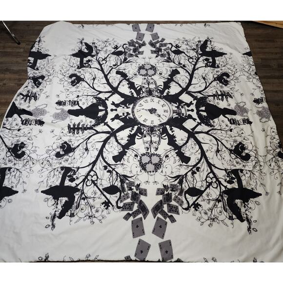 Alice in Wonderland Queen Duvet Cover black and white. Back is plain white. - Picture 1 of 7
